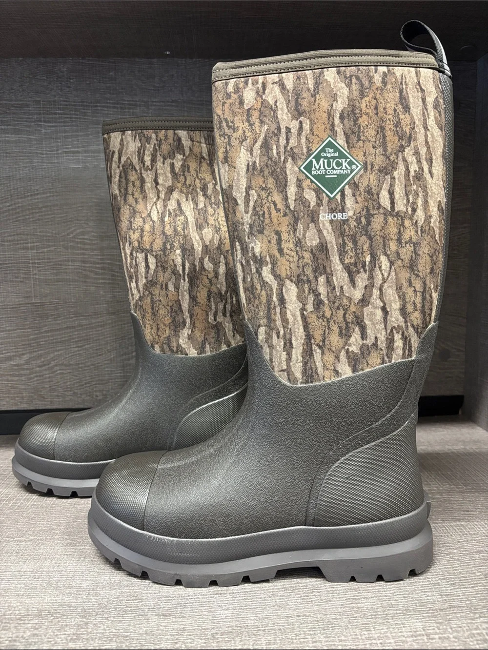 Men's Muck Chore Classic Tall Boot (Brown/Mossy Oak) - Size 7